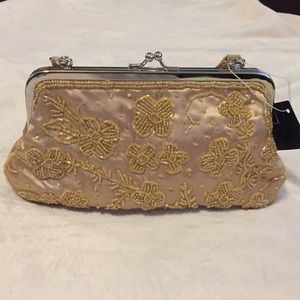 Flower beaded clutch